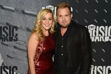 Kellie Pickler selling home husband's suicide site