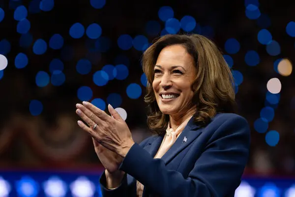 Kamala Harris Houston rally Beyoncé performance time