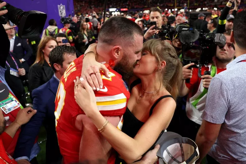 Eras Tour Travis Kelce costume incident details